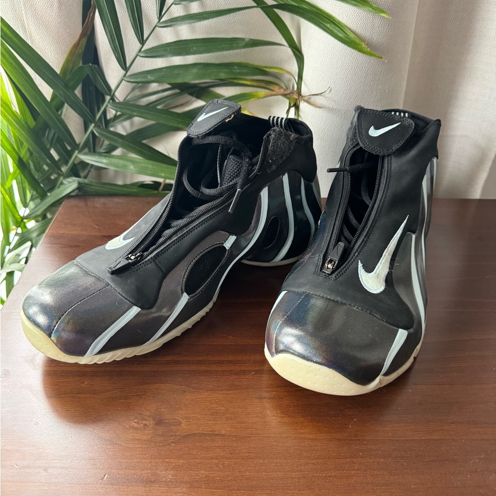 Nike Black and White Men's Shoes